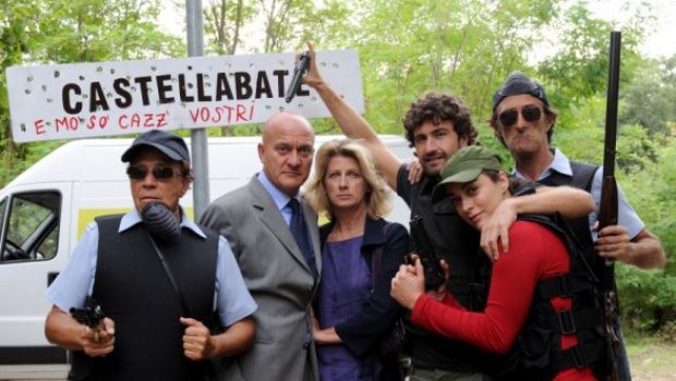 Claudio Bisio presenta Benvenuti al Sud: le prime foto del remake italiano di Giù al Nord