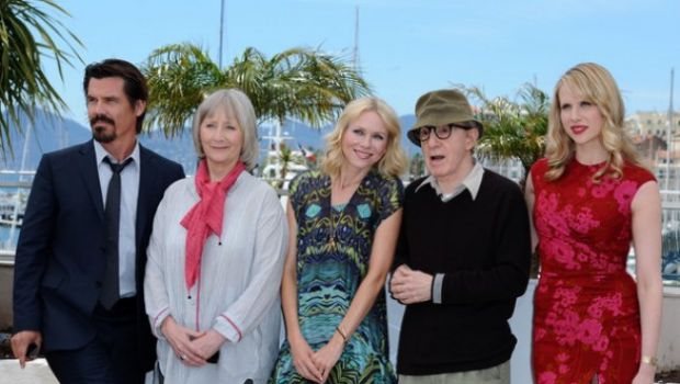 Festival di Cannes 2010 – You Will Meet a Tall Dark Stranger: le foto del photocall e del red carpet