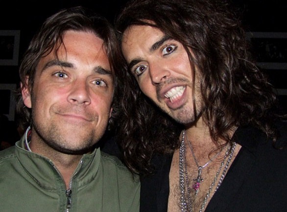 Robbie Williams incide una nuova versione di “Three Lions” per i prossimi Mondiali di calcio