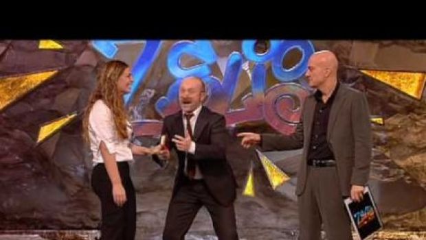 Ascolti Tv di lunedì 31 maggio 2010: Zelig Svisti e Mai Visti batte Sanguepazzo. Chi l’ha visto supera Italia 1 e Raidue. Soliti Ignoti record, parte bene Alisa (20,72%)