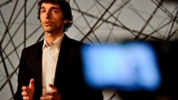 TvBlog consiglia Complotti, su La7 questa sera sulla morte di Federico Aldrovandi