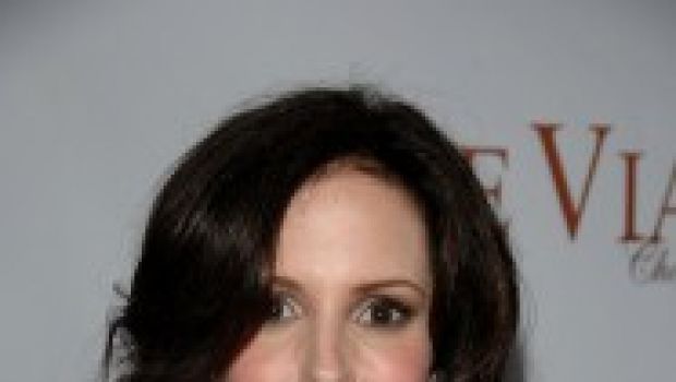 Mary-Louise Parker vuole un’altra stagione di Weeds. Nella sesta stagione torna Alanis Morrisette (e non solo) – spoiler