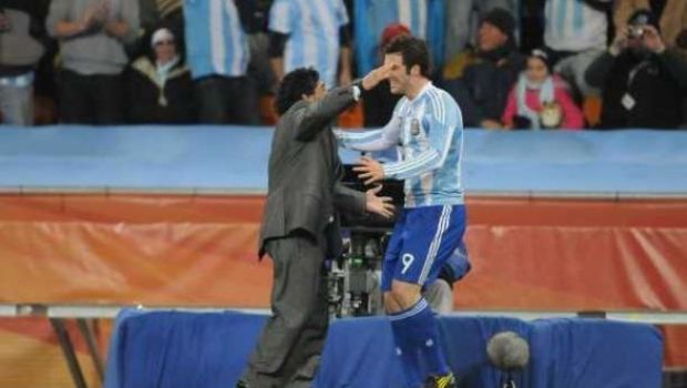 Ascolti Tv di domenica 27 giugno 2010: Argentina-Messico vista da 8 mln (39,72%), la replica di Maria Montessori da 2,5 mln. In calo Dr. House al 7,89%