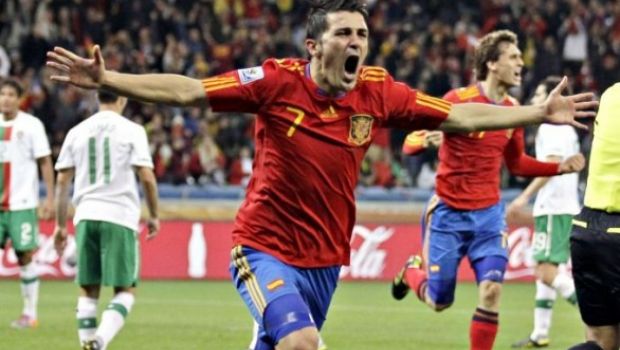 Ascolti Tv di martedì 29 giugno 2010: Spagna-Portogallo domina con 8 mln (34,70%). A gentile richiesta su Pietro Taricone tocca il record di quasi 3 mln, 23,92% e anche Matrix cresce al 26,02%