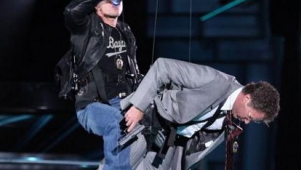 Gli altri due (The Other Guys): il trailer internazionale del poliziesco demenziale con Will Ferrell e Mark Wahlberg
