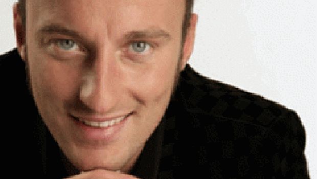 Festival di Sanremo 2011 – no a Christian De Sica. Greggio e Facchinetti accanto a Belen Rodriguez?