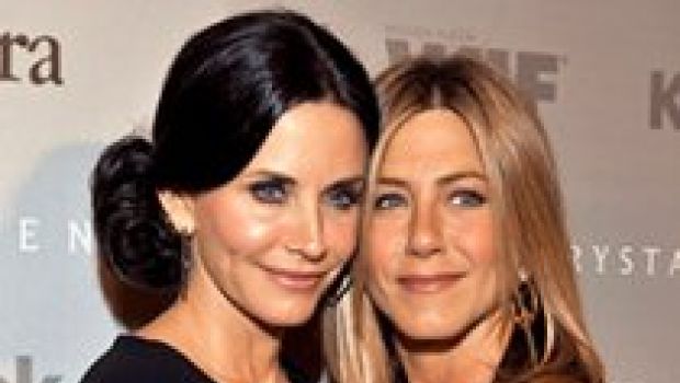 Cougar Town non cambia titolo. Nella seconda stagione arriva Jennifer Aniston