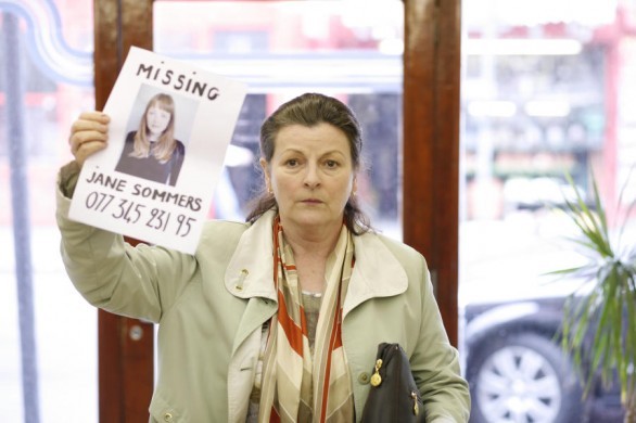 Foto e locandina italiana di London River, nei cinema dal 27 agosto