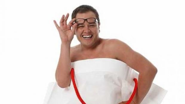 Alan Carr: Chatty Man – Channel 4 ha lo show di punta in piena estate. Con un mattatore (molto) gay
