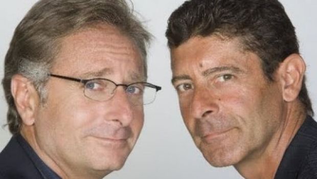Ascolti Tv sabato 14 agosto 2010 – (Quasi) pareggio tra Ciao Darwin 4 e Bollywood, con 2,4 milioni. 1,9 milioni per i Campionati europei di nuoto