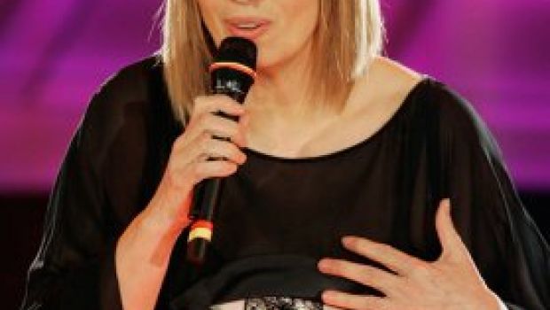 Iva Zanicchi vicina ai 50 anni di carriera: “Rete 4 mi ha segato, festeggerò in Rai”