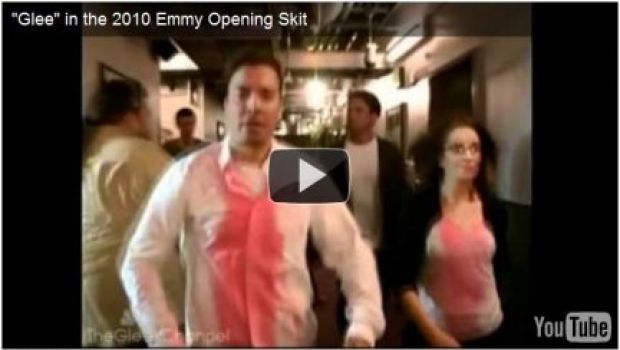 Emmy Awards 2010, l’omaggio a Glee (con Tina Fey, Nina Dobrev, Jorge Garcia e Jane Lynch) ed a 24, Law and order e Lost (video)