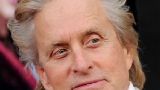 Michael Douglas ha un tumore alla gola…e la stampa internazionale sembra volergli portare sfiga