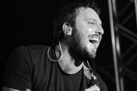 Cesare Cremonini: due video inediti del backstage del videoclip di “Mondo”