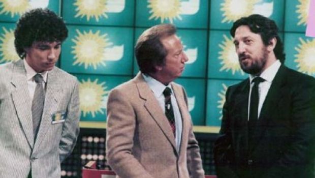 Mediaset ricorda Mike Bongiorno ad un anno dalla sua scomparsa riproponendo Superflash e I Sogni nel Cassetto