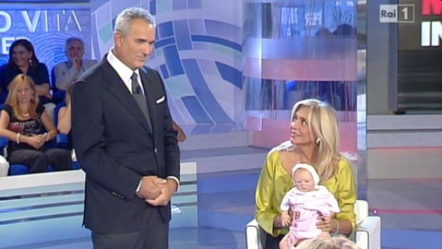 La Vita in Diretta si è D’ursizzata (calando). Ma Mara Venier è al guinzaglio