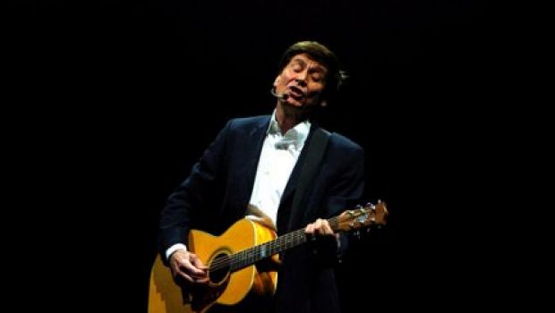 Morandi sempre più certo al Festival. La Arcuri si candida (ma anche Morgan)