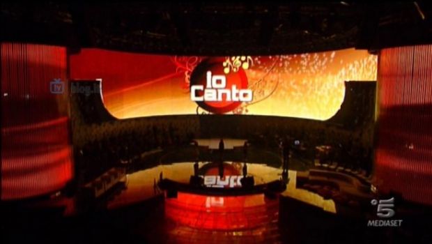 Io Canto si sposta al venerdì: Canale 5 è impazzita?