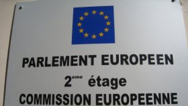 La Commissione europea chiede più soldi e più libertà per le televisioni pubbliche