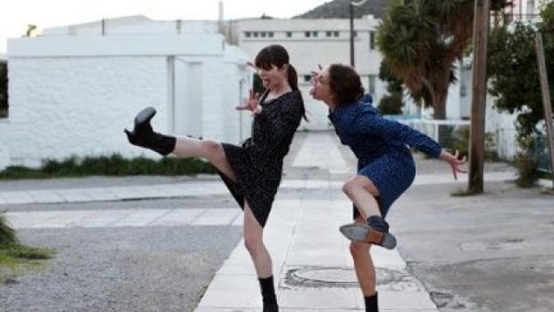 Dal Festival di Venezia a quello di Toronto, ecco il trailer di Attenberg
