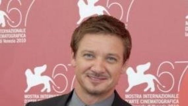 Jeremy Renner e Jennifer Garner protagonisti di Better Living Through Chemistry