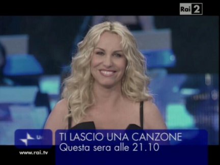 Ti lascio una canzone 4: la prima puntata di venerdì 10 settembre 2010. Resta il break pubblicitario dopo Soliti Ignoti. Brividi con la Warwick. Vince ‘E poi’ di Madalina Lefter