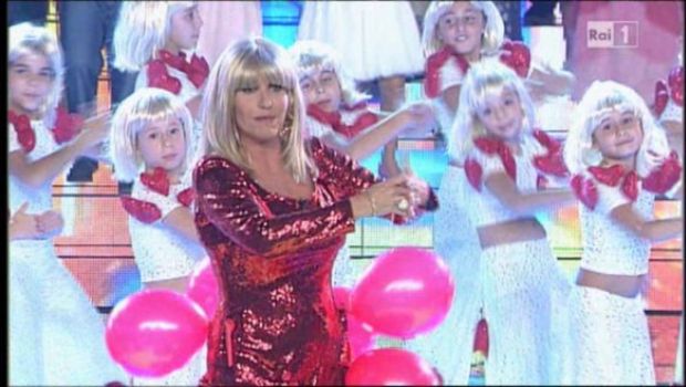 Ascolti Tv Mercoledì 13 ottobre 2010: Ti lascio una canzone vince con 5,7 mln, boom per Le Iene e Chi l’ha visto (14,25%). Crolla Le due facce dell’amore al 12,66%