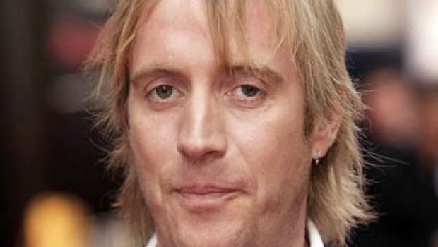 Trovato il villain di Spider-Man: sarà Rhys Ifans!