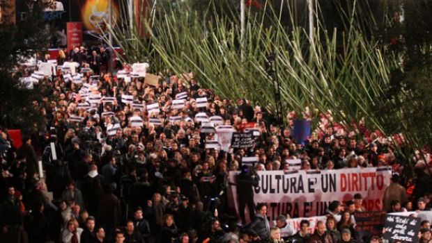Roma 2010: la protesta inaugura il Festival, invaso il red carpet di Last Night