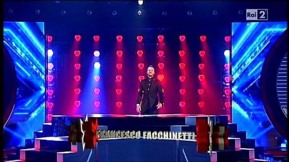 X Factor 4 – Decima puntata del 6 novembre 2010. Eliminato Ruggero Pasquarelli