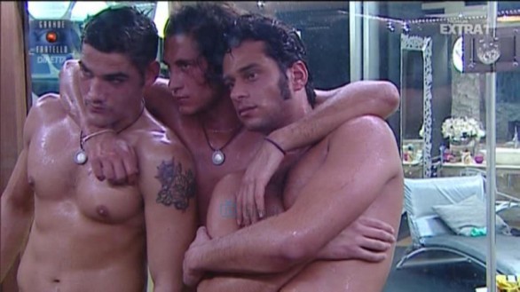 Grande Fratello 11 – Sauna sexy di Nando Colelli, Pietro Titone, Sheila Capodanno e Davide Baroncini