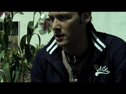 Trailer Linea di Konfine un film di Fabio Massa dal 5 novembre 2010 al cinema