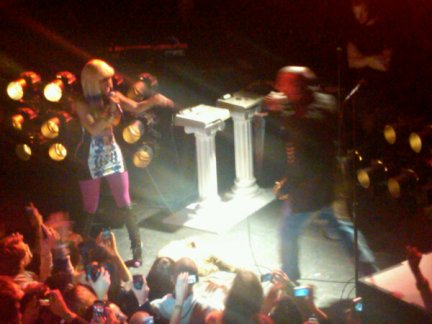 Kanye West live a New York: fra musica, politica e Taylor Swift