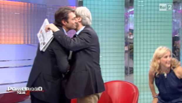 Pomeriggio sul 2 – Milo Infante ‘corteggia’ Vittorio Sgarbi (dopo l’epica rissa a Notti sul Ghiaccio)