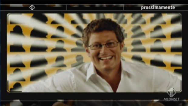Trasformat, Enrico Papi svela a TvBlog il meccanismo del nuovo gioco di Italia 1: “Con me Katia Follesa e Raffaella Fico”