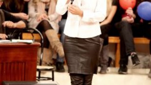 Amici 10 – il quinto speciale di sabato 6 novembre 2010 in liveblogging. Marco Carta simpatizza con Diana Del Bufalo. Balestra: “Dissi no a Federico Angelucci”