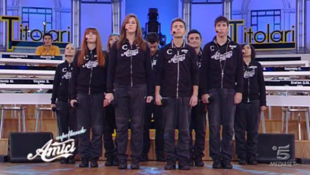 Amici 10: il settimo speciale di sabato 13 novembre 2010. Annalisa Scarrone da brivido. Giorgia resta, Dondoni recrimina: “Hai il look dell’Amoroso”. Celentano: “Tutti buoni in tv”