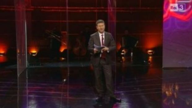 Ascolti Tv Lunedì 15 novembre 2010: Vieni via con me stravince con 9 mln, Grande Fratello 11 sale a 5,2 (20,38%) e Montalbano al 12%. Uomini e Donne over vola a 3 mln (24,77%)