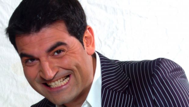 Rai, Max Giusti e Affari tuoi tornano a febbraio 2011. E a Crozza dice che…