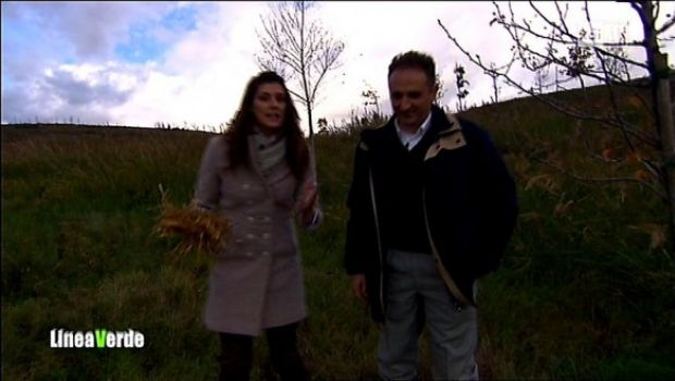 Elisa Isoardi perfetta padrona di casa a Linea Verde