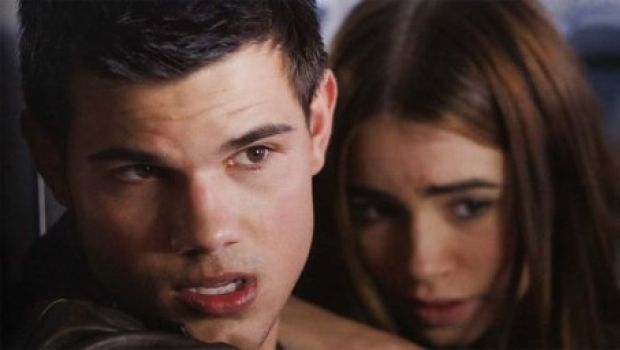 Abduction: prima foto ufficiale con Taylor Lautner e Lily Collins