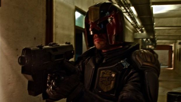 Dredd – La prima immagine di Karl Urban nei panni del Giudice