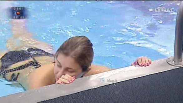 Grande Fratello 11 – Donne in piscina