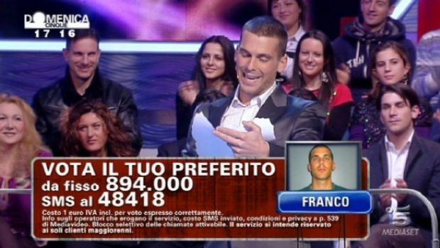 Franco Villa dixit a Domenica Cinque: “Non rivelerò nulla sulla d’Urso, a meno che non sia Alfonso Signorini a chiedermelo”