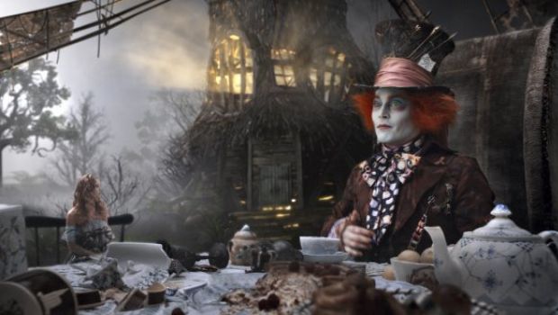 Anche Sky Cinema lancia il 3D. Per le feste A Christmas Carol e Alice in Wonderland