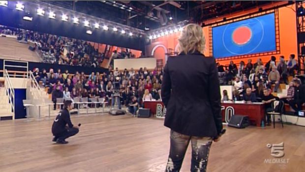 Amici 10: il secondo speciale di martedì 28 dicembre 2010. Cannito: “Il marito della Celentano santo subito”