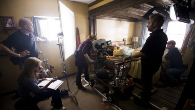 American Life di Sam Mendes: le foto del film e sul set