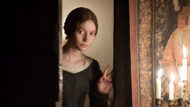 Ecco Mia Wasikowska in Jane Eyre: le prime stills ufficiali