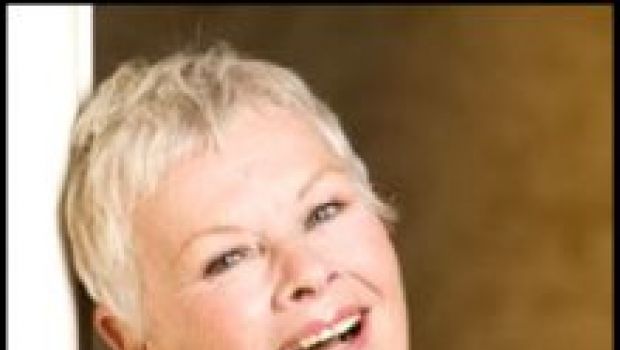 Judi Dench si unisce al cast di J. Edgar (Hoover), per la regia di Clint Eastwood. Charlize Theron è in trattative