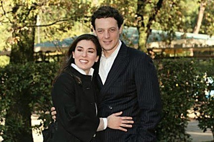 Ascolti Tv Domenica 12 dicembre 2010: Paura di amare vince ancora con 6,5 mln (25%), bene NCIS e Castle a quasi 3. Barbara d’Urso chiude al 18%